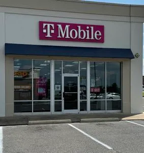 T-Mobile N 12th St & Arcadia Cir