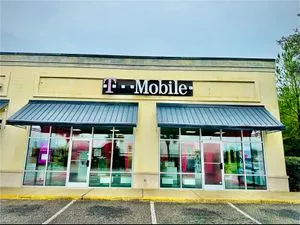 T-Mobile Hwy 17 Bypass & Tadlock Dr
