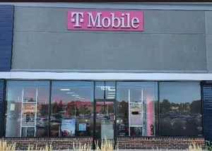 T-Mobile S Naper Blvd & 75th St