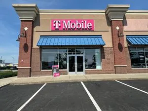 T-Mobile Route 440 & New Hook Rd