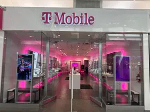 T-Mobile Natick Mall