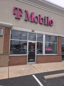 T-Mobile 21st St & Executive Dr W
