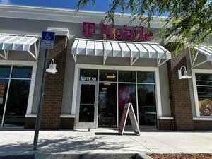 T-Mobile Newberry & 140th