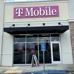 T-Mobile The Berry - Lagniappe Village