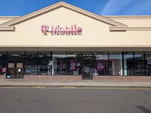 T-Mobile New Milford Shopping Plaza
