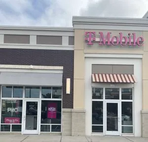 T-Mobile Jefferson Ave & Bland Blvd