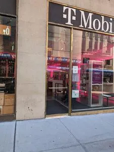 T-Mobile 57th & 7th