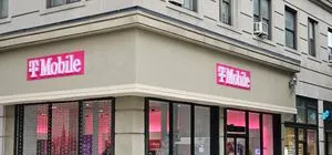 T-Mobile Broadway & 77th