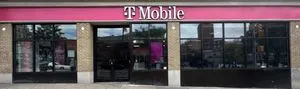 T-Mobile St Nicholas & 170th St