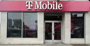 T-Mobile Broadway & W 181st St