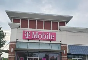 T-Mobile Military Rd & 80th St