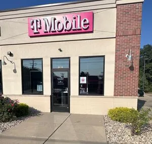 T-Mobile 11th St & Clark