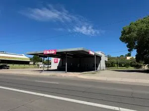 T-Mobile N Grand Ave & N Arroyo Blvd
