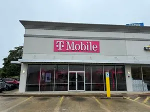 T-Mobile Eastex Freeway & Dowlen