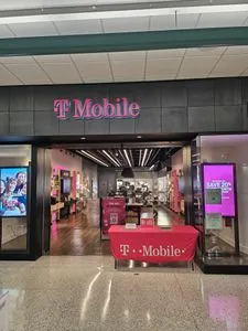 T-Mobile Harlem Irving Plaza