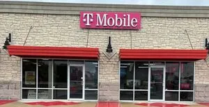 T-Mobile Maumelle Blvd & River Pointe Dr