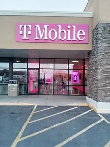 T-Mobile Crossroads at North Ogden