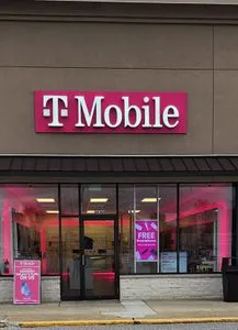 T-Mobile Center Ridge Rd & Pitts Blvd