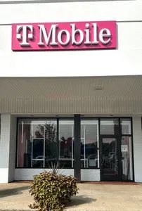 T-Mobile Norwalk- 500 CT Ave