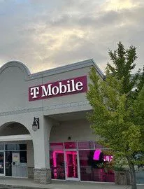 T-Mobile Williams Crossing