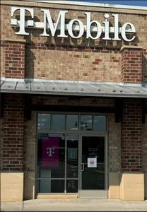 T-Mobile Old Schoolhouse Rd & Valley Rd