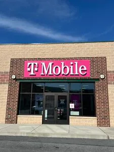 T-Mobile Heritage Square - Bedford