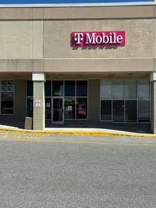 T-Mobile Lynchburg Salem Tpke & Hull St