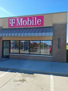 T-Mobile N 90th St & Blondo
