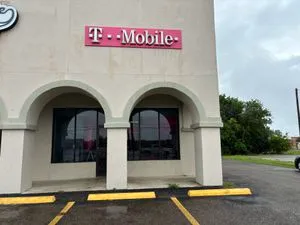 T-Mobile N Saint Marys St & Trojan Dr