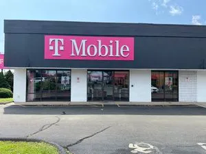 T-Mobile Boston Post Rd