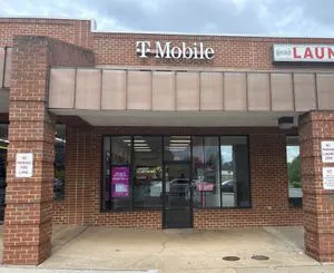 T-Mobile N Madison Rd & Dogwood Ln