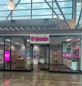 T-Mobile University Place -  Food Court