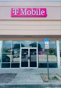 T-Mobile W Colonial Dr & Dorscher Rd