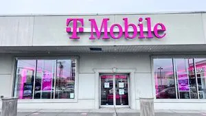 T-Mobile Jamaica Ave & 251st St
