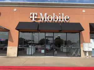 T-Mobile Garnett Rd & N 111th Ave E