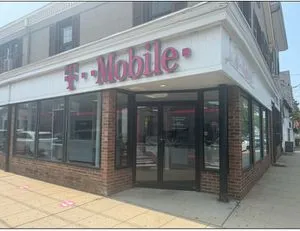 T-Mobile South St & W Main St