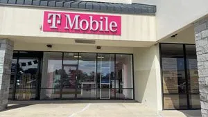 T-Mobile Malabar Rd NE & San Filippo Dr SE