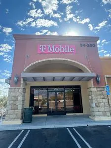 T-Mobile Monterey & Dinah Shore