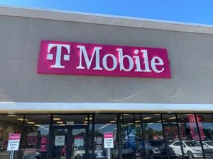 T-Mobile US Hwy 19 N & Coral Landings Blvd