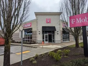 T-Mobile 148th Ave NE & NE 22th St