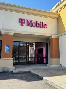 T-Mobile Paso Robles Crossing