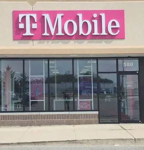 T-Mobile East Broad St & Corylus Dr
