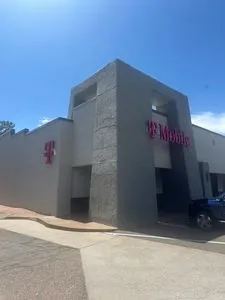 T-Mobile E Hwy 260 & N Beeline Hwy