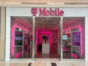 T-Mobile Northshore Mall - Main Level