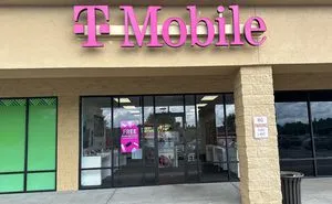 T-Mobile Kinter Way & Wenonah Ave