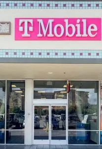 T-Mobile Pearl Highlands Center