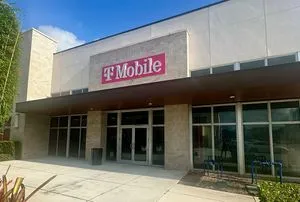T-Mobile Pines Blvd & Palm Ave