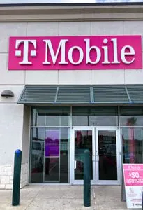 T-Mobile US-83 & Tom Gill Rd