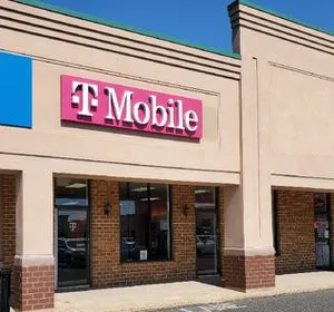 T-Mobile Pennsburg Square Shopping Ctr