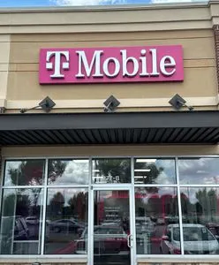 T-Mobile Perry Pkwy & Houston Lake Rd